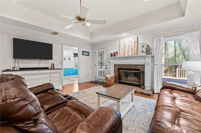 4513 2nd E, Northport, AL 35473