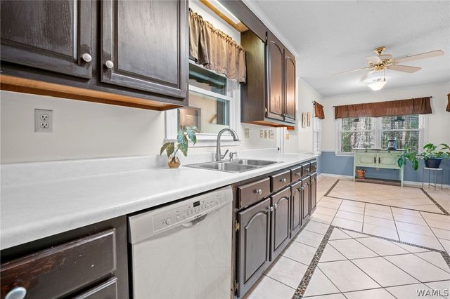 4513 2nd E, Northport, AL 35473