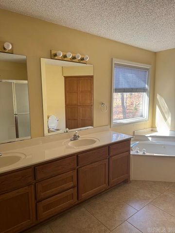 128 Castano, Hot Springs Village, AR 71909