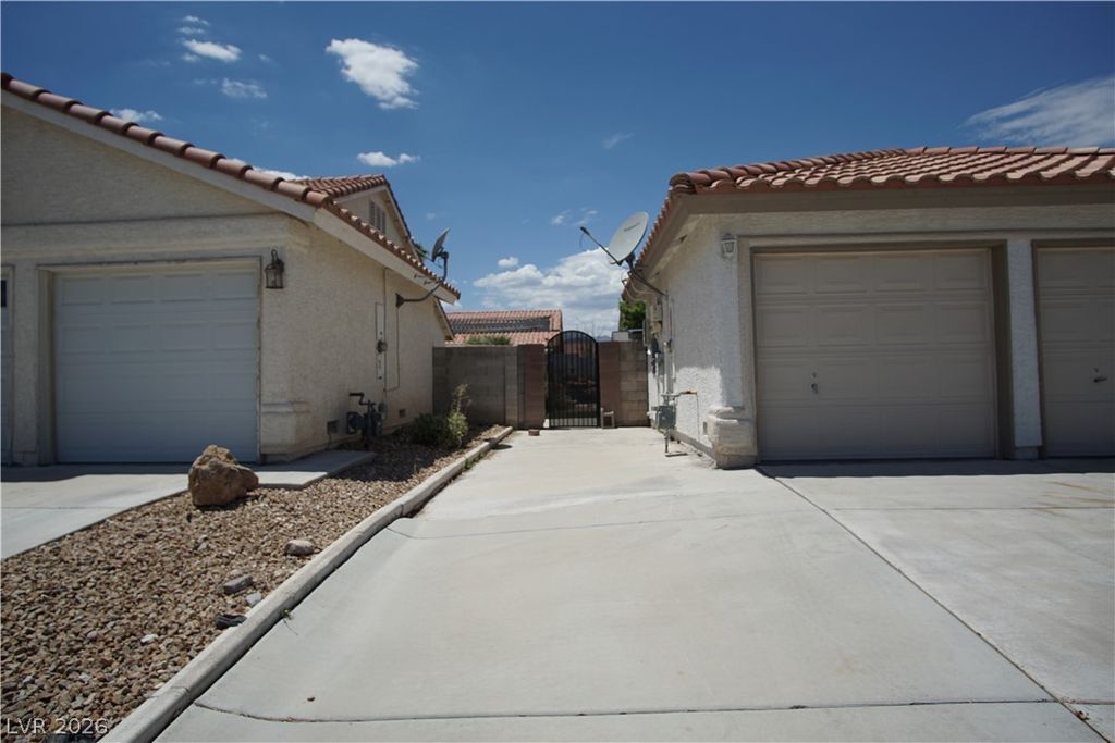 5365 Georgia Peach Court, Las Vegas, NV 89130 — photo 3