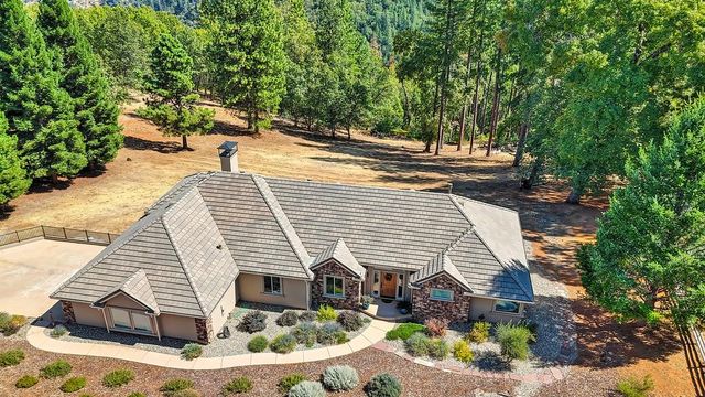 19676 Eagle Ridge Rd, Foresthill, CA 95631