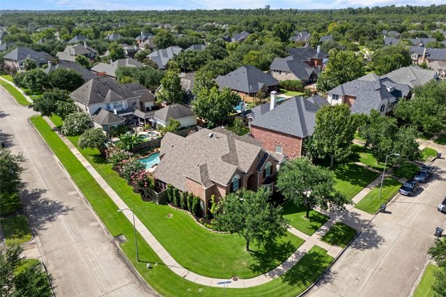 2307 Haven Manor Court, Sugar Land, TX 77479
