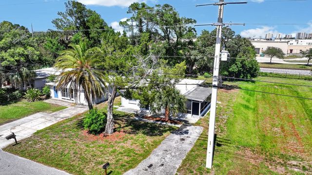 2425 ANASTASIA DRIVE, South Daytona, FL 32119