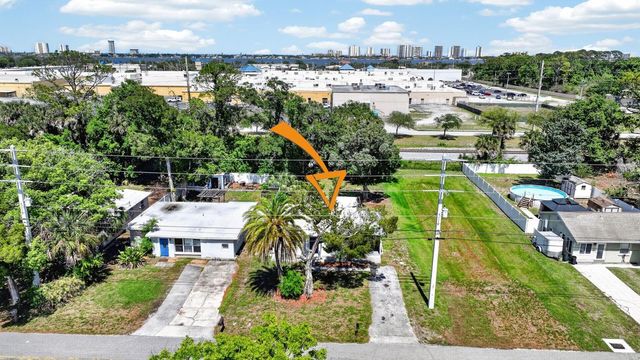 2425 ANASTASIA DRIVE, South Daytona, FL 32119