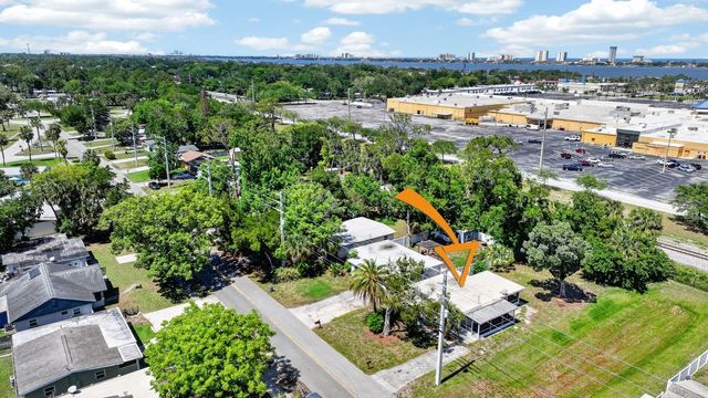 2425 ANASTASIA DRIVE, South Daytona, FL 32119
