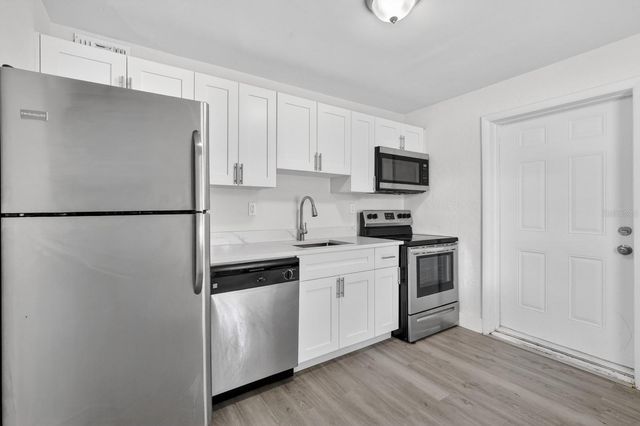 2425 ANASTASIA DRIVE, South Daytona, FL 32119