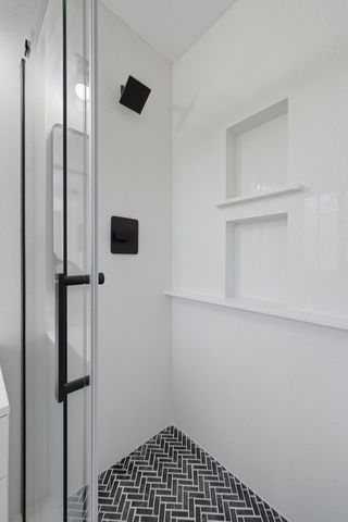 1720 Woods Drive, Arlington, TX 76010