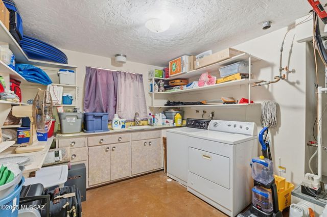 6901 E Baker Street, Tucson, AZ 85710