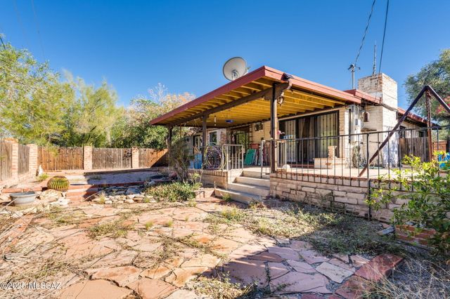 6901 E Baker Street, Tucson, AZ 85710