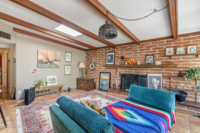 6901 E Baker Street, Tucson, AZ 85710