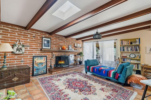 6901 E Baker Street, Tucson, AZ 85710