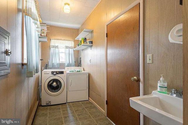 690 MAIN ST, Mohrsville, PA 19541
