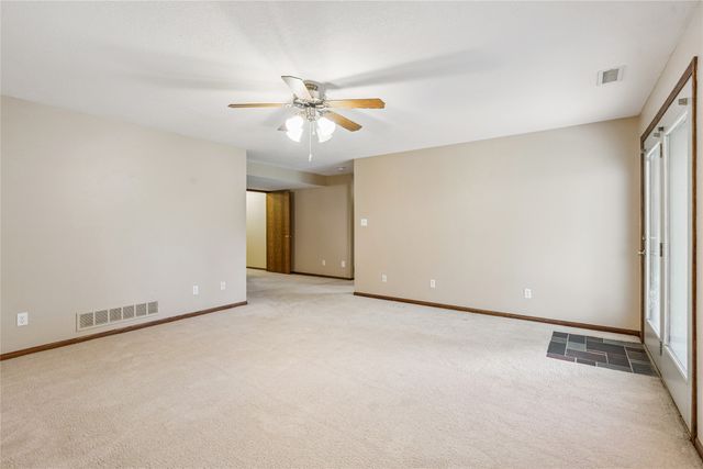 1204 SE Mallard Creek Drive, Ankeny, IA 50021