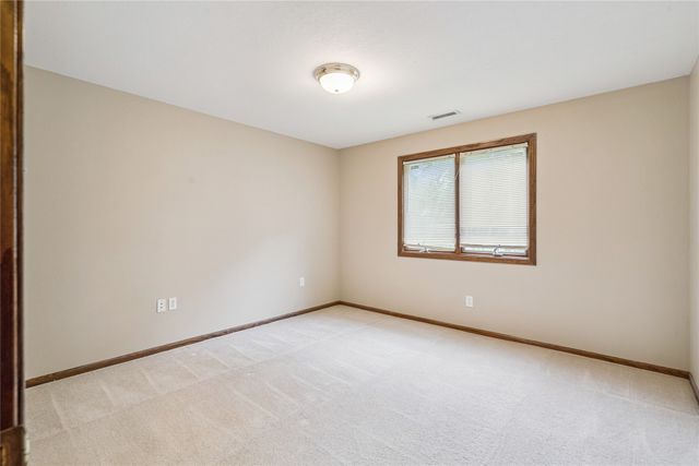 1204 SE Mallard Creek Drive, Ankeny, IA 50021