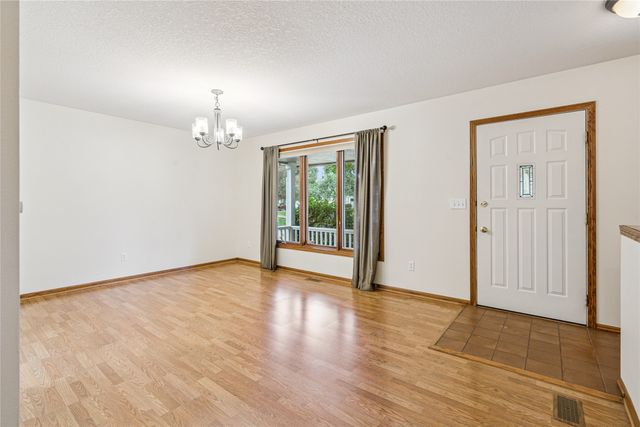 1204 SE Mallard Creek Drive, Ankeny, IA 50021