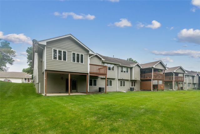 1204 SE Mallard Creek Drive, Ankeny, IA 50021