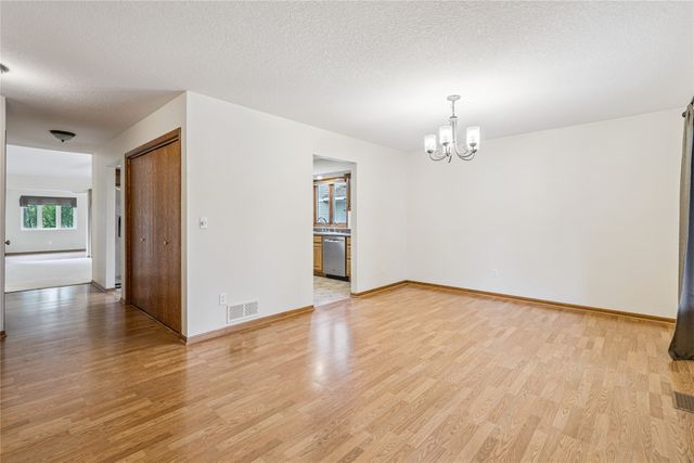 1204 SE Mallard Creek Drive, Ankeny, IA 50021