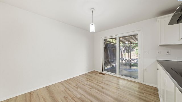 4202 Maple Lane, West Richland, WA 99353