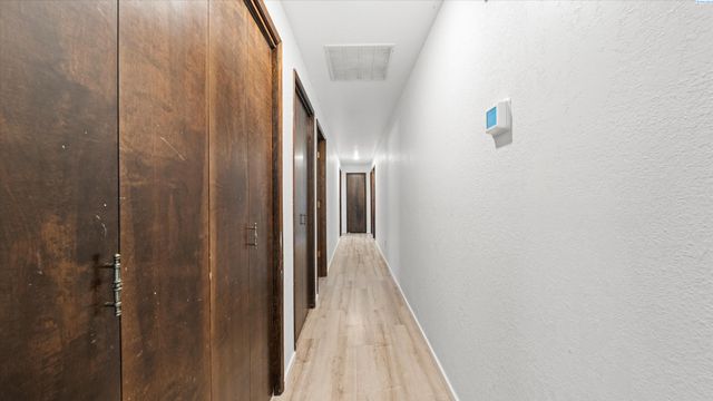 4202 Maple Lane, West Richland, WA 99353