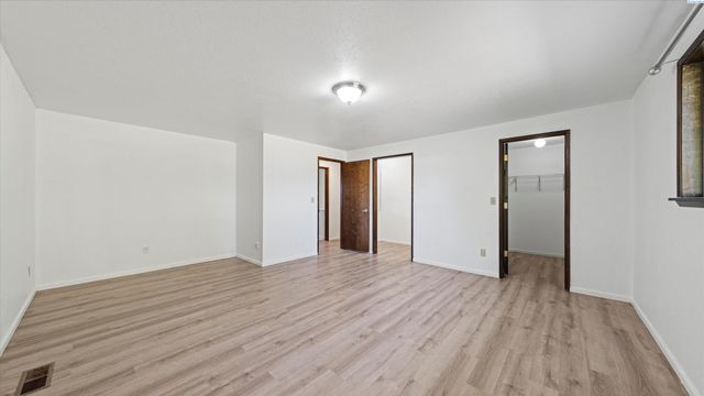 4202 Maple Lane, West Richland, WA 99353
