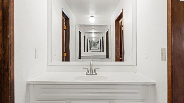 4202 Maple Lane, West Richland, WA 99353