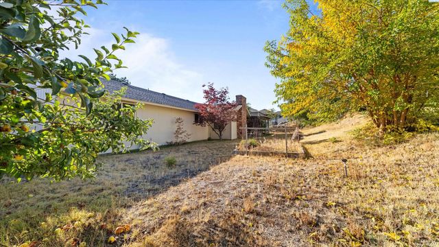 4202 Maple Lane, West Richland, WA 99353