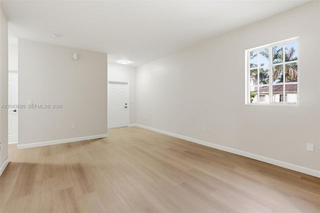 2728 NE 3rd Court 201, Homestead, FL 33033