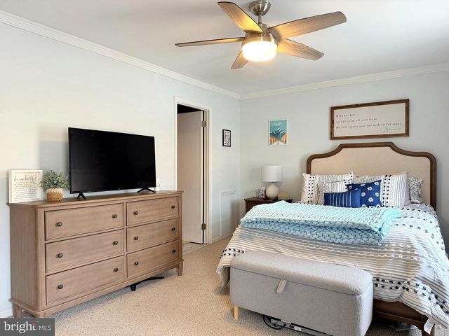 205 AUCOTT RD, Brookhaven, PA 19015