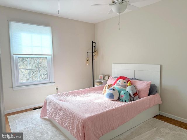 205 AUCOTT RD, Brookhaven, PA 19015