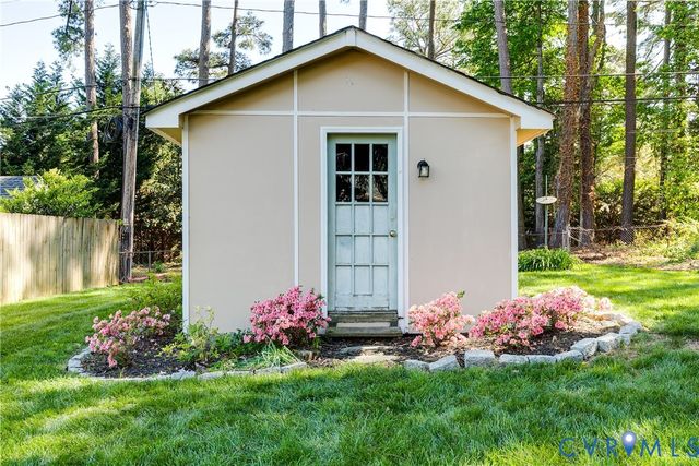 8511 Spalding Dr, Henrico, VA 23229