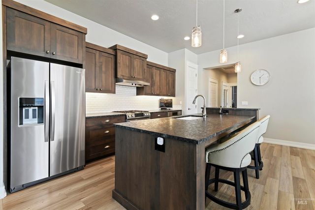 6164 N Winward Ln, Meridian, ID 83646