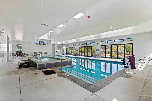 6164 N Winward Ln, Meridian, ID 83646