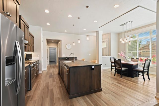 6164 N Winward Ln, Meridian, ID 83646