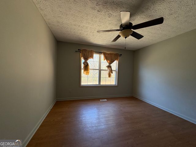 571 Ishman Ballard Road, Newnan, GA 30263