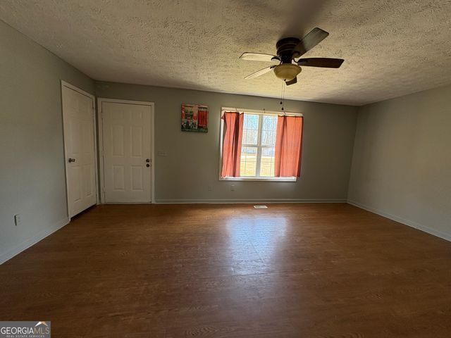 571 Ishman Ballard Road, Newnan, GA 30263