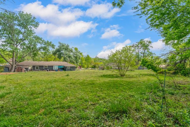 3928 Stilton Dr, Nashville, TN 37207