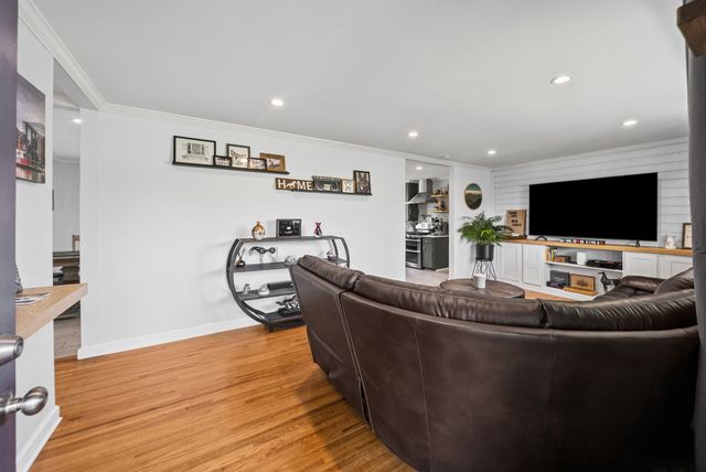 3928 Stilton Dr, Nashville, TN 37207