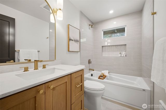 30032 5th Avenue SW, Federal Way, WA 98023