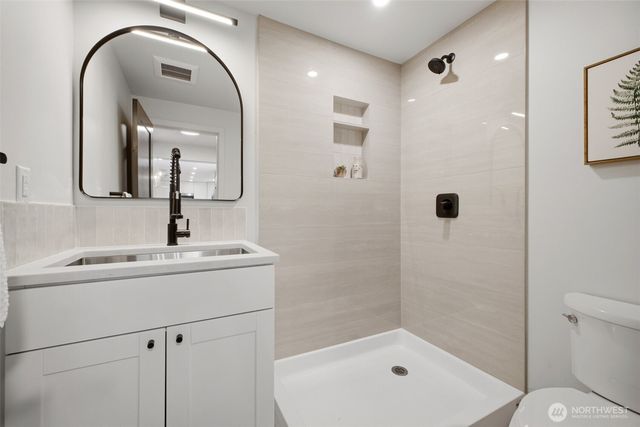 30032 5th Avenue SW, Federal Way, WA 98023
