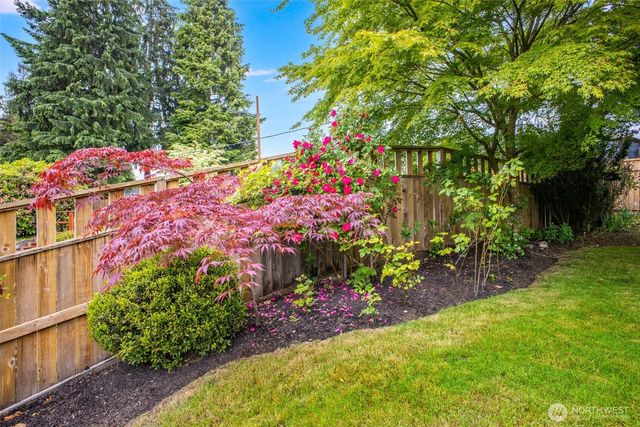 30032 5th Avenue SW, Federal Way, WA 98023
