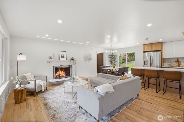 30032 5th Avenue SW, Federal Way, WA 98023
