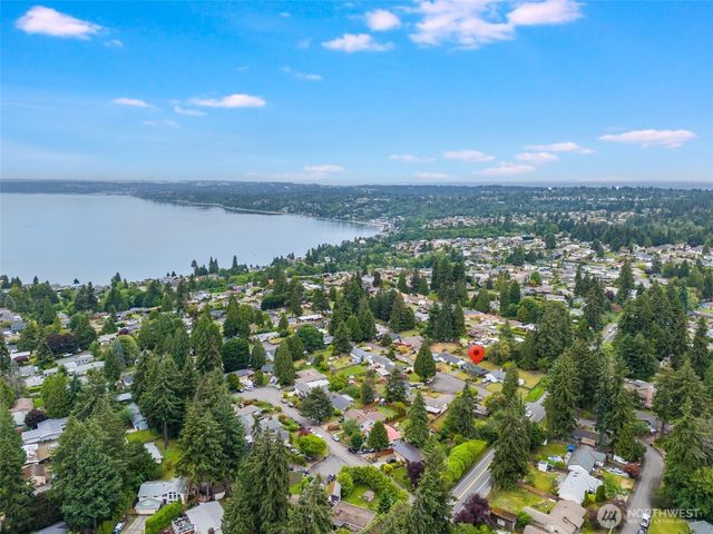 30032 5th Avenue SW, Federal Way, WA 98023