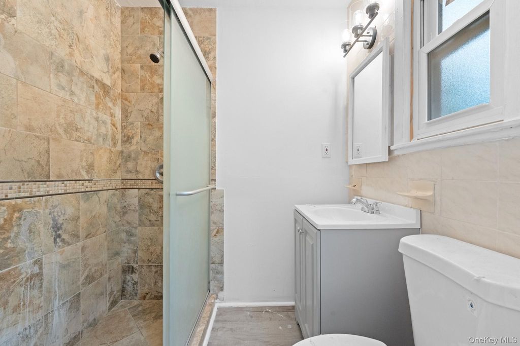 125 Caryl Avenue, Yonkers, NY 10705 — photo 5