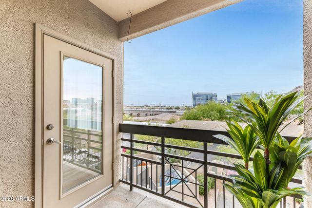 435 W RIO SALADO Parkway 305, Tempe, AZ 85281