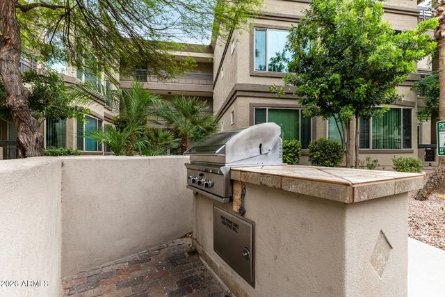 435 W RIO SALADO Parkway 305, Tempe, AZ 85281