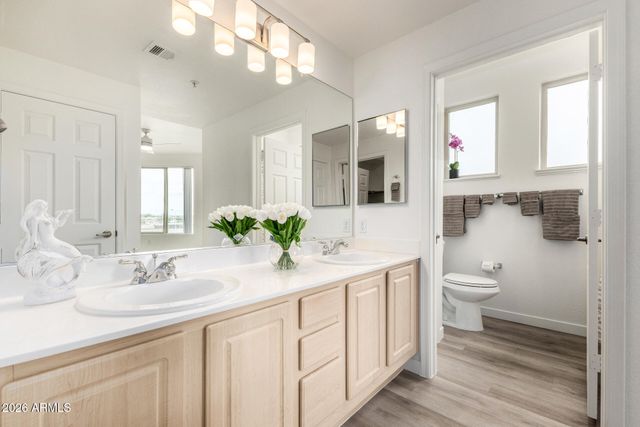 435 W RIO SALADO Parkway 305, Tempe, AZ 85281