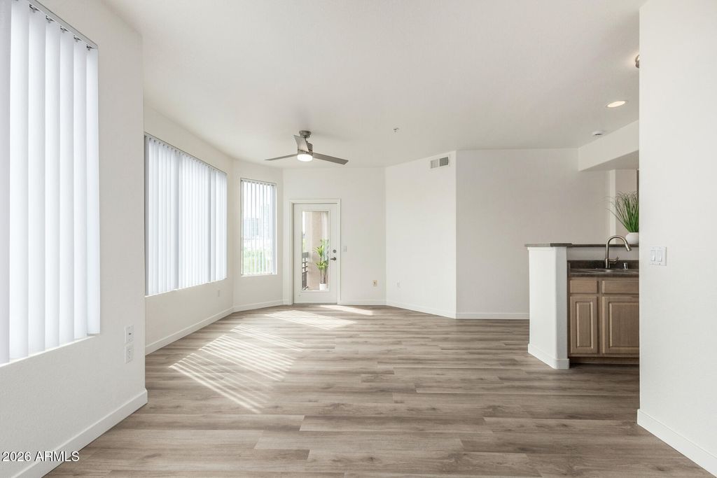 435 W RIO SALADO Parkway 305, Tempe, AZ 85281 — photo 4
