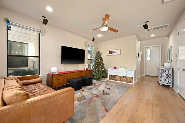 2819 Corbin LN, Austin, TX 78704