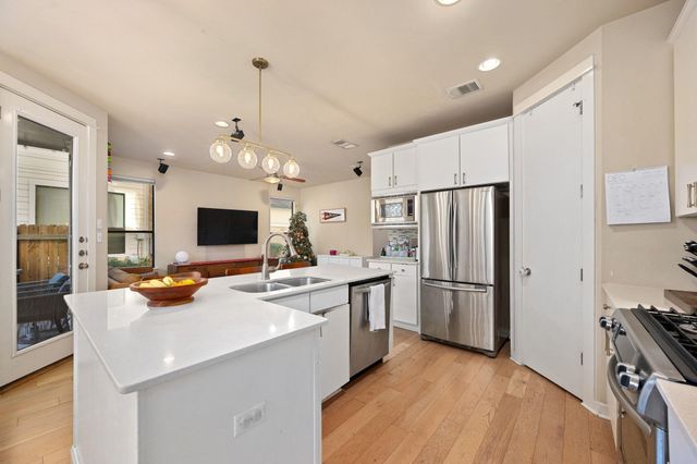 2819 Corbin LN, Austin, TX 78704