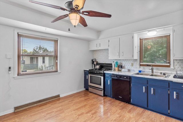 4823 W Brentwood AVENUE, Milwaukee, WI 53223